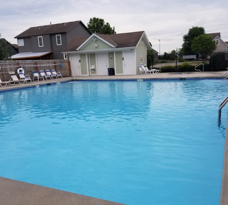 aspen-creek-community-pool-photo